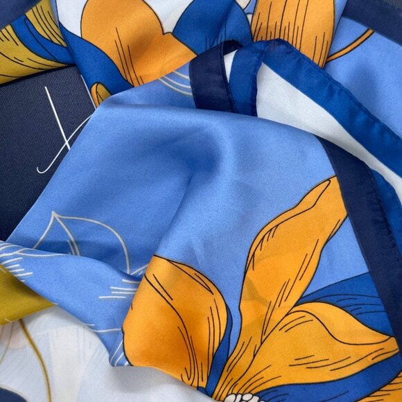 ✨Luxury Silky Scarf Orange Navy Blue Geometric Floral Link Pattern Square Wrap✨ - Picture 4 of 5